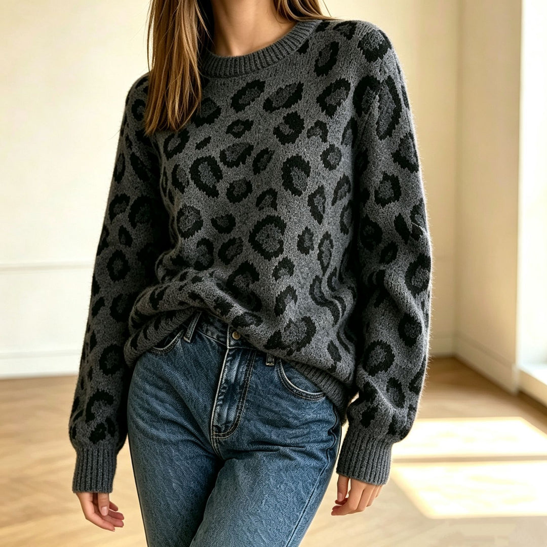 Damen Kuscheliger Rundhalspullover im Leo-Jacquard mit entspanntem Oversize-Schnitt EB