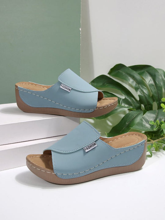 Damen Clogs mit modernem Kreuzriemen und rutschfester Sohle EB