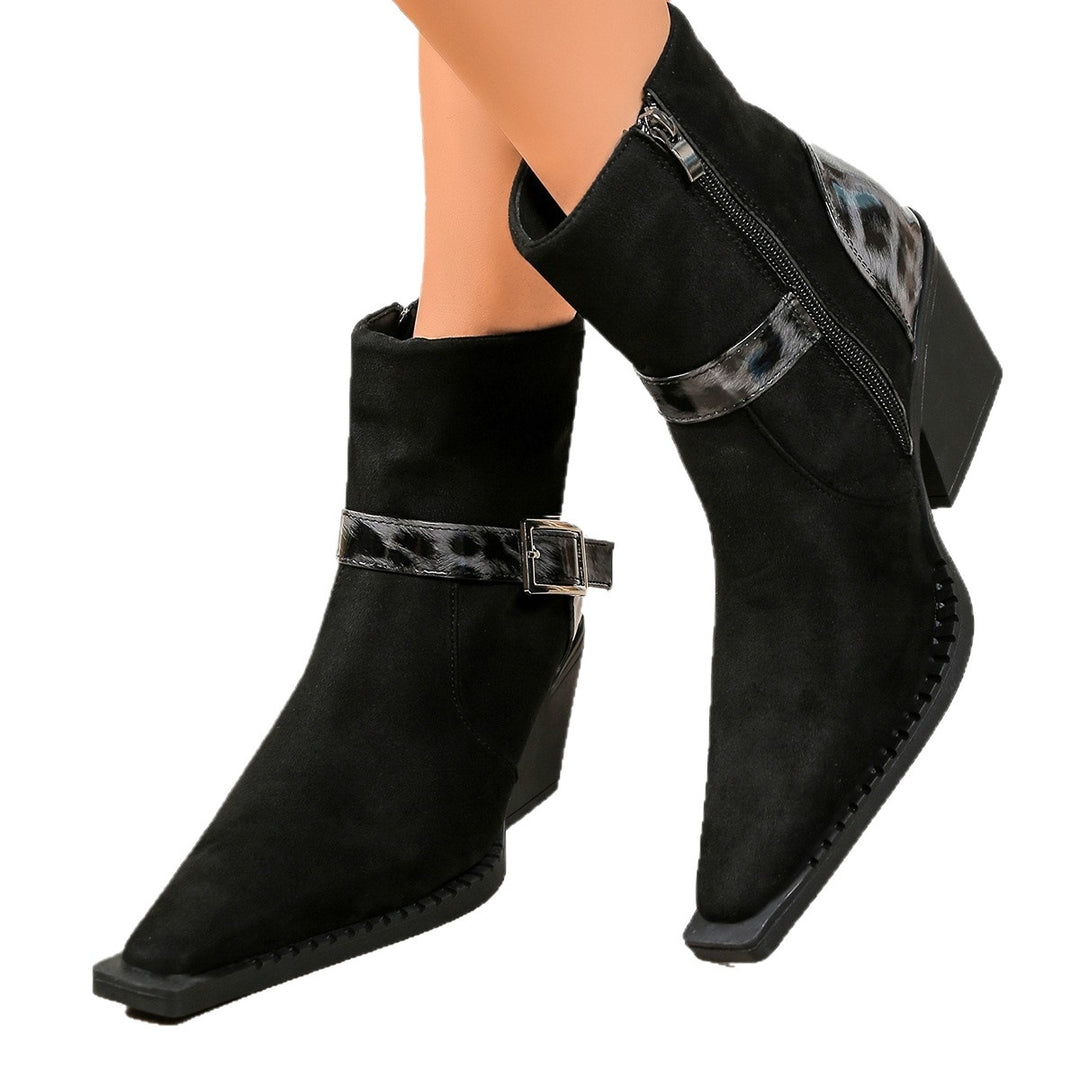 Damen elegante Ankle-Boots mit modernem Design und stilvollen Metallakzenten EB