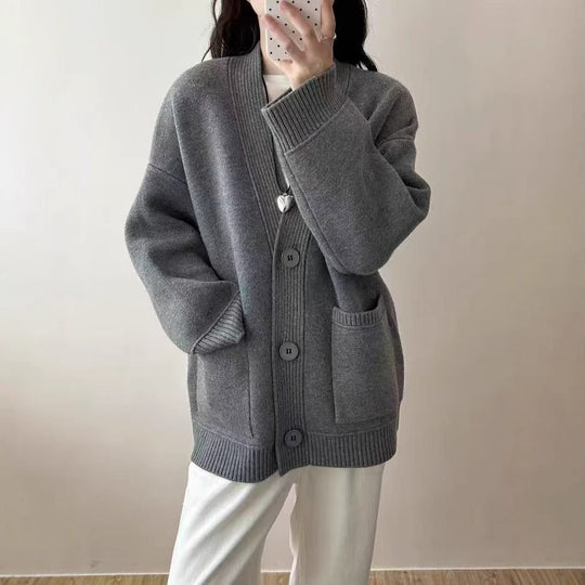Damen Großer Strickcardigan mit tiefem V-Ausschnitt und praktischen Taschen EB