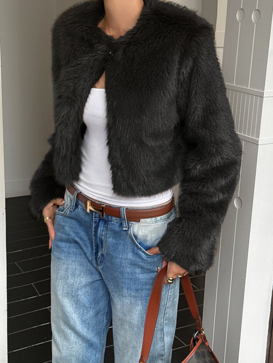 Damen nan kurzes Faux‑Fur Jacke mit voluminösen Ärmeln, offenem Schnitt und kuscheliger Innenfutter EB