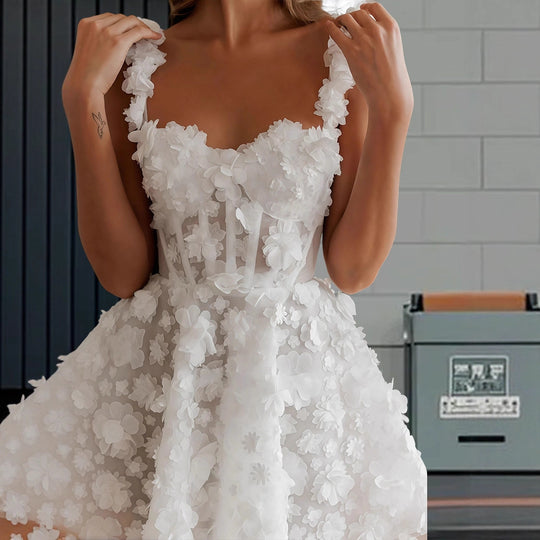 Damen Elegantes Maxikleid mit floralen Applikationen und transparenten Ärmeln EB