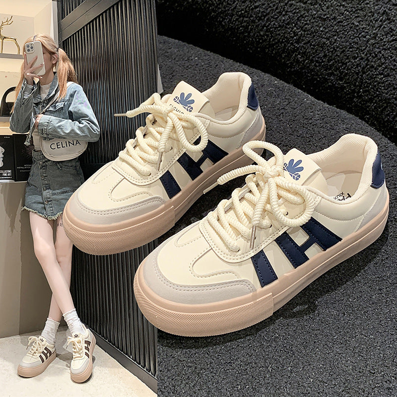 Damen Sportliche Sneakers mit robustem Obermaterial und rutschfester Sohle EB
