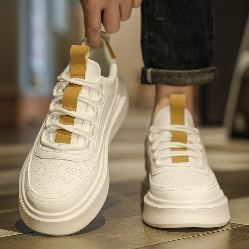 Damen Sportliche Sneakers mit perforierter Oberfläche und moderner Sohle EB