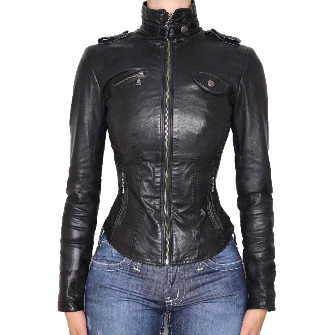 Damen nan taillierte Kunstleder-Bikerjacke mit Stehkragen, Schulterpatten und Reißverschlusstaschen EB