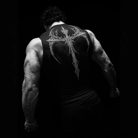 Herren nan figurbetontes Trainings-Tanktop mit tiefen Armausschnitten und filigranem Rückendruck EB