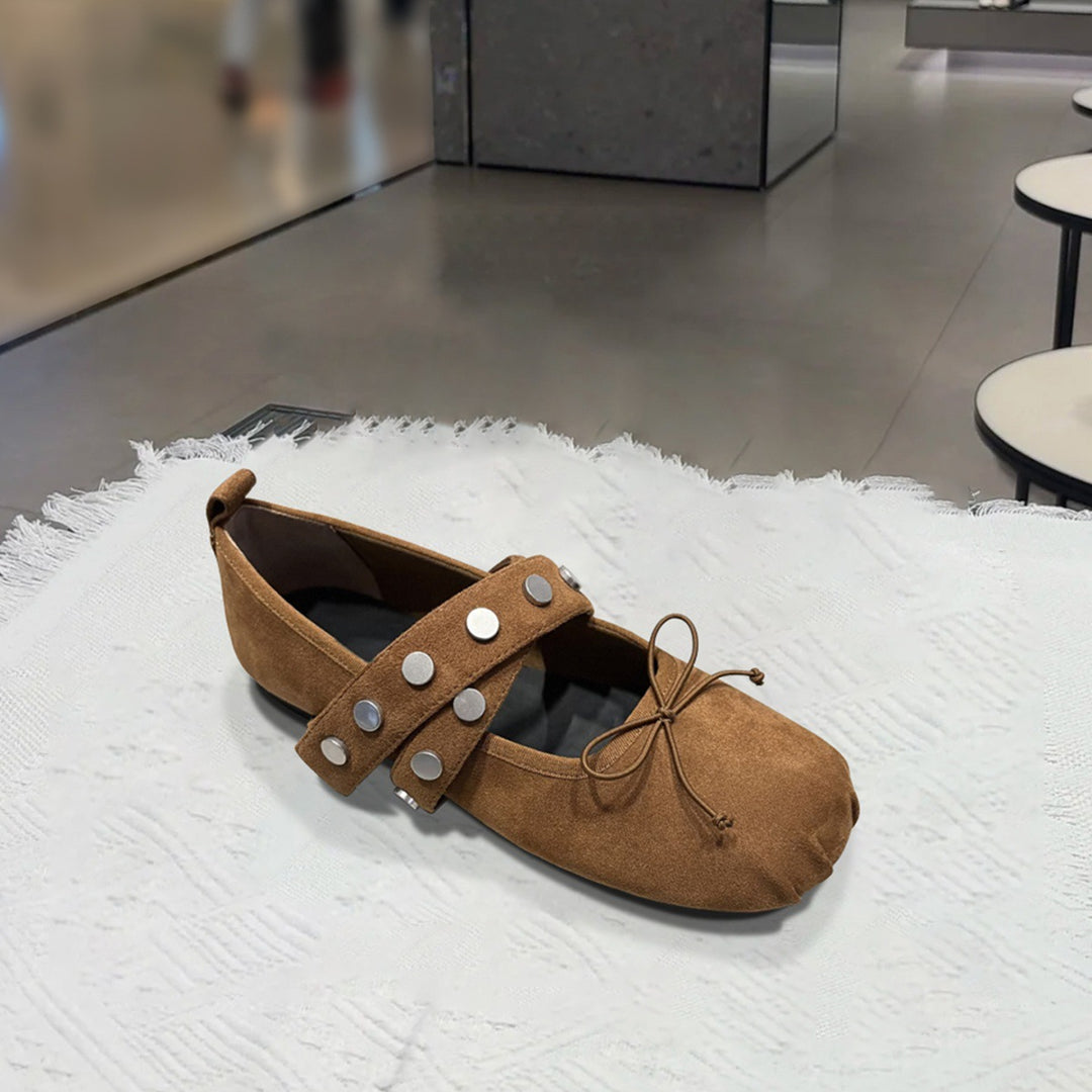 Damen Ballerinas aus weichem Veloursleder mit modischem Riemendesign und stilvollen Druckknöpfen EB
