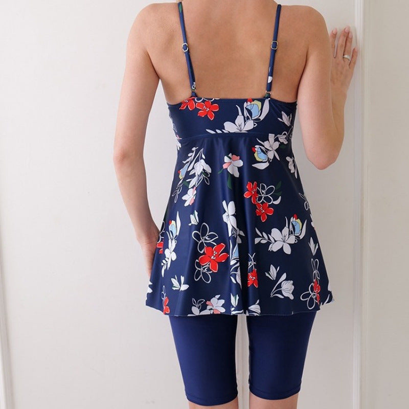 Damen Badeanzug mit floralem Rock-Design und sportlichen Shorts EB