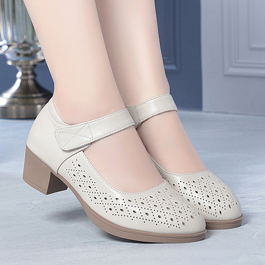 Damen Mary Jane Schuhe mit elegantem Lochdesign und bequemem Blockabsatz EB