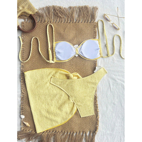Damen Bandeau-Bikini mit schicker Rüsche und modischem Slip EB