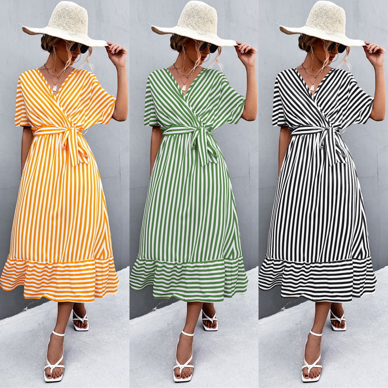 Damen Wickel-Kleid mit Streifenmuster und praktischen Bindegürtel EB