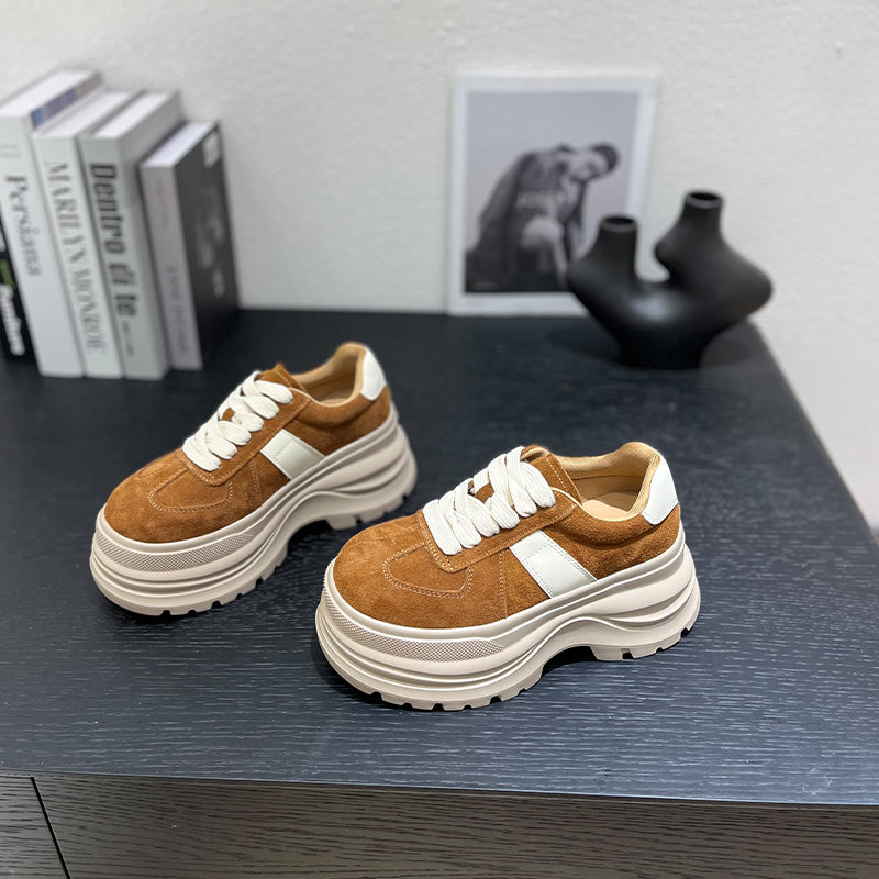 Damen Plattform-Sneaker mit komfortablem Fußbett und modischem Design EB