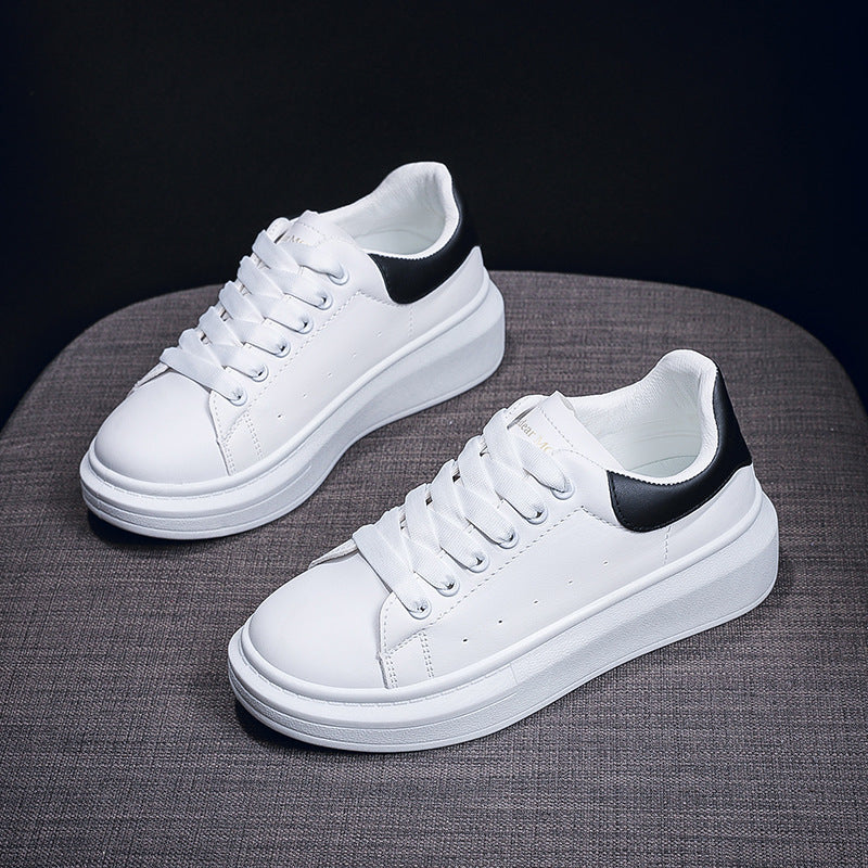 Damen Plattform Sneakers mit moderner Silhouette und komfortabler Dämpfung EB