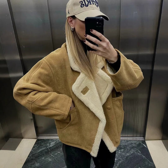 Damen kuschelige Wildlederjacke mit weichem Futter und breitem Kragen EB