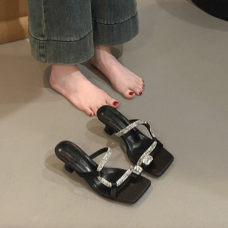 Damen elegante Riemchen-Sandalen mit funkelndem Akzent und komfortablem Absatz EB