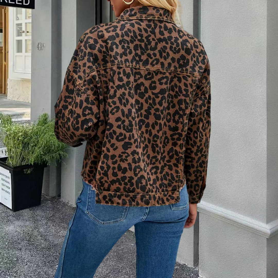 Damen Jeansjacke mit Leopardenmuster und lässigem Schnitt EB