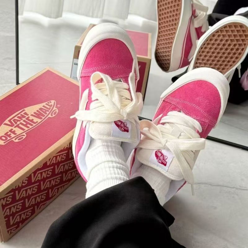 Damen Sneakers im Vintage-Stil mit farbigen Suede-Details EB