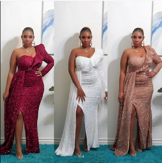 Damen Funkelndes Abendkleid mit asymmetrischem Design und fließendem Rock EB