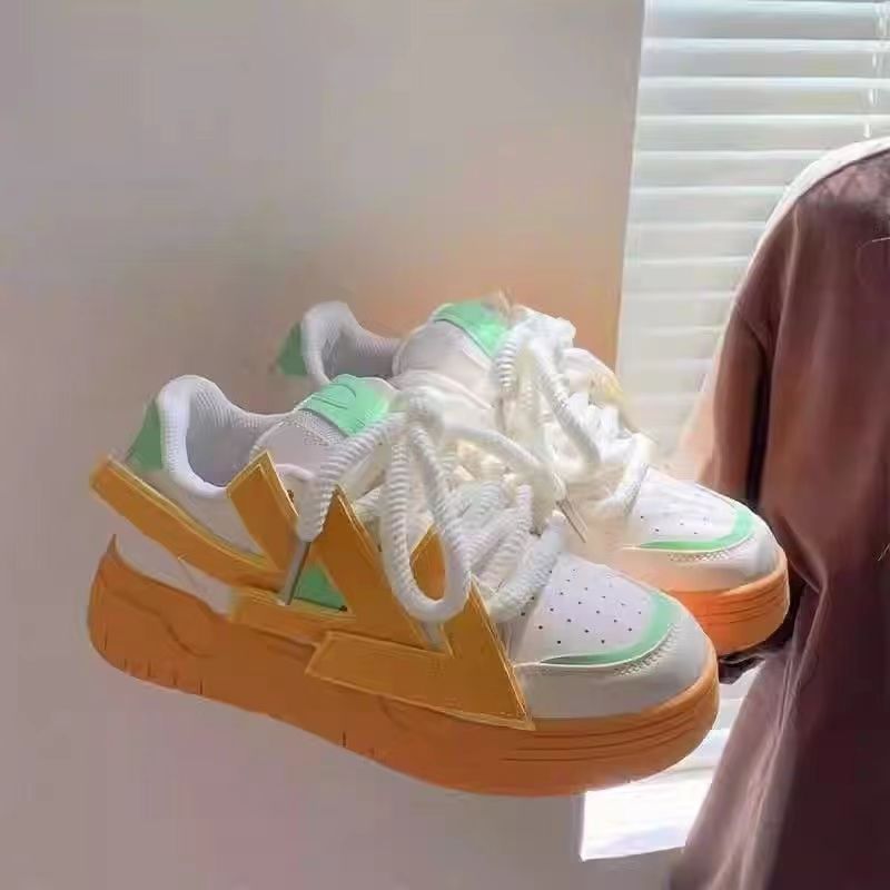 Damen Sportliche Sneakers mit innovativer Dämpfung und strapazierfähigem Obermaterial EB