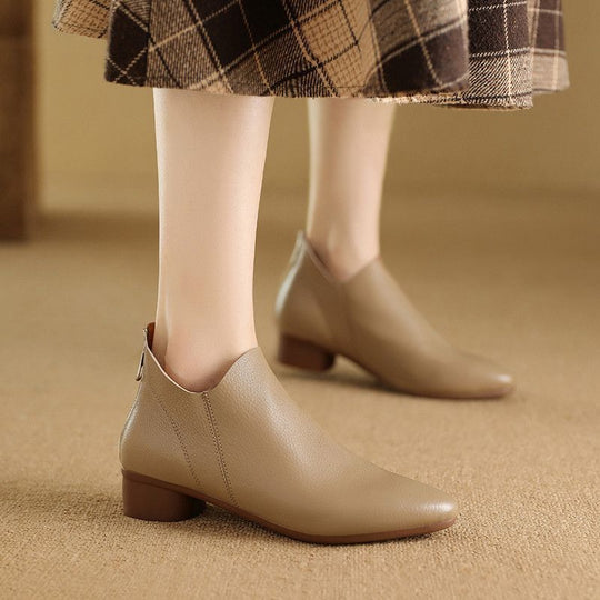 Damen Elegante Ankle Boots mit modischem Schnitt und bequemer Passform EB
