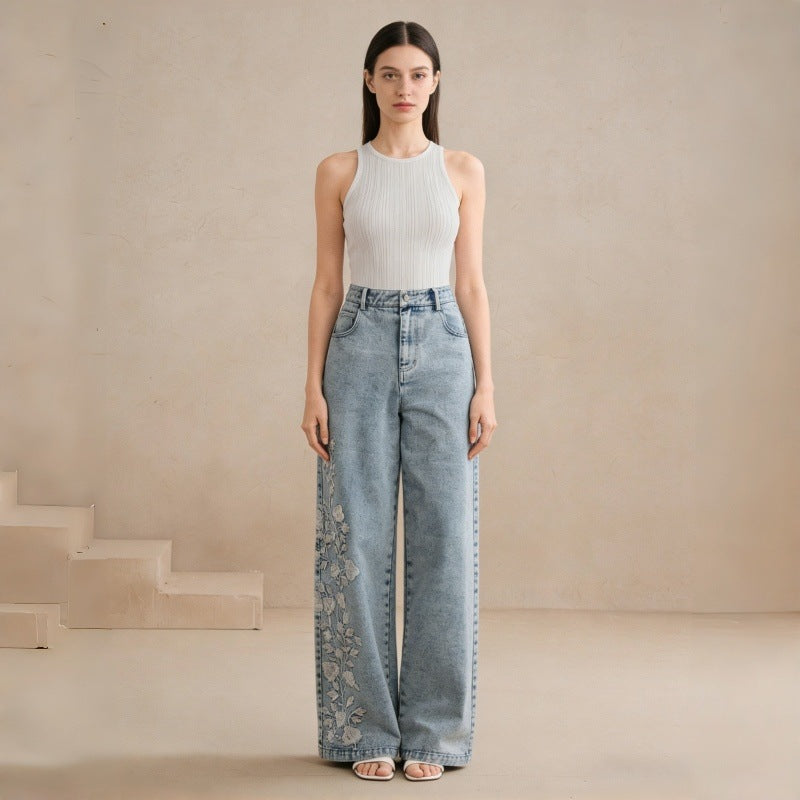 Damen Weitgeschnittene Jeans mit floralem Stickdesign EB