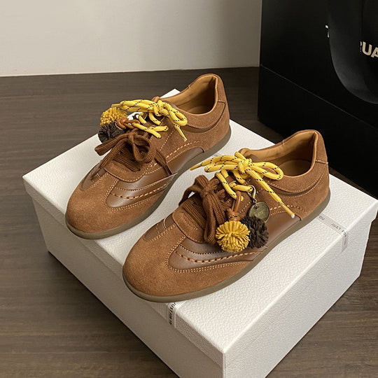 Damen Sneakers im modernen Design mit dekorativen Schnürsenkeln EB