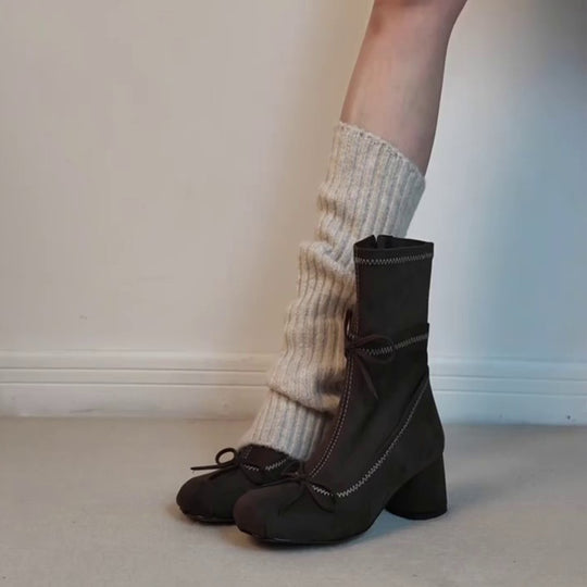 Damen eleganter Stiefel mit kunstvollem Zugband und bequemem Blockabsatz EB