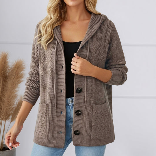 Damen nan gerippter Kapuzen-Strickcardigan mit Zopfmuster, großen Holzknöpfen und aufgesetzten Taschen EB