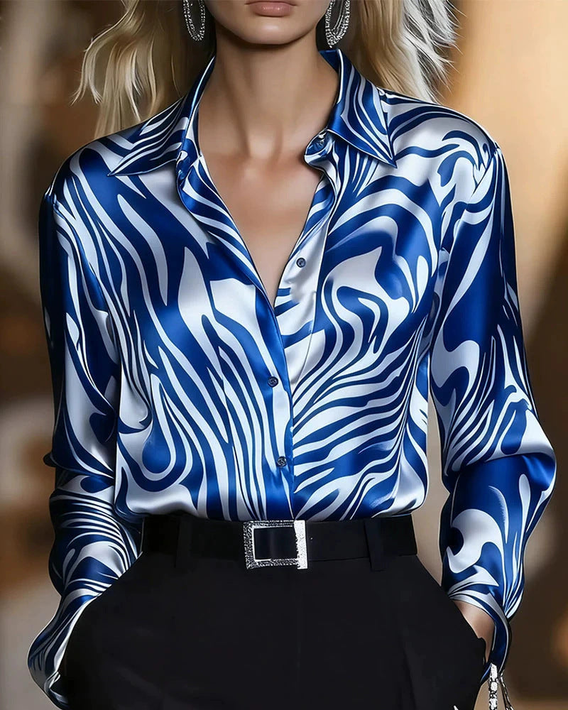 Damen Seidenbluse mit modernem Wellenmuster EB