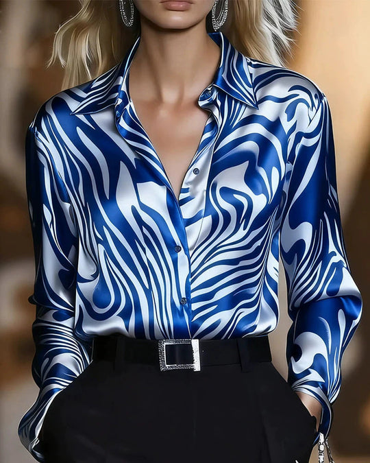 Damen Seidenbluse mit modernem Wellenmuster EB