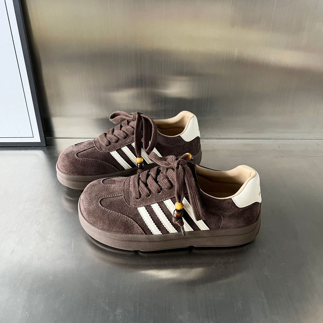 Damen Sneakers aus weichem Wildleder mit modischen Akzenten EB