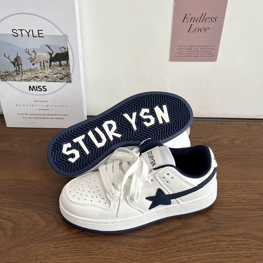 Damen Sneakers im zeitgenössischen Design mit atmungsaktiver Oberflächenstruktur und Gummisohle EB
