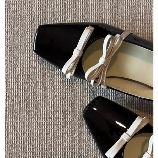 Damen Ballerina-Schuhe mit quadratischer Spitze und dekorativem Schleifchen EB