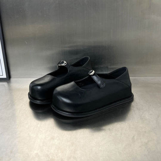 Damen Komfortable Clogs mit stilvollem Riemen und robustem Fußbett EB