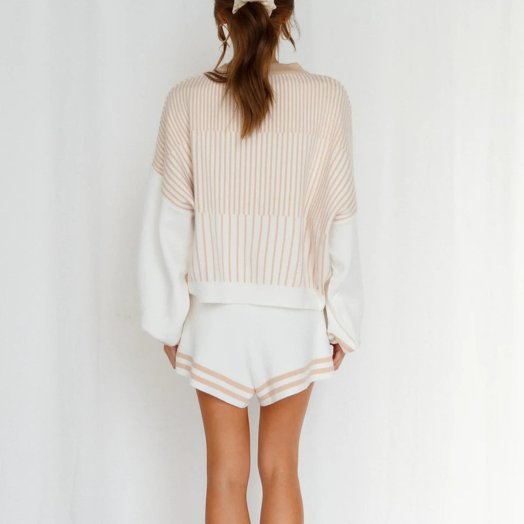 Damen nan fein gestreiftes Strick-Relax-Set mit weitem Fledermausärmel-Pullover und elastischer Taillen-Shorts EB