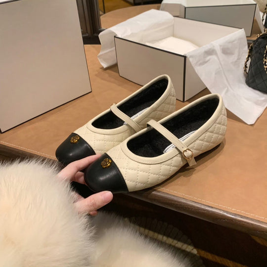 Damen Ballerinas mit elegantem Riemen und modischem Kick-Design EB