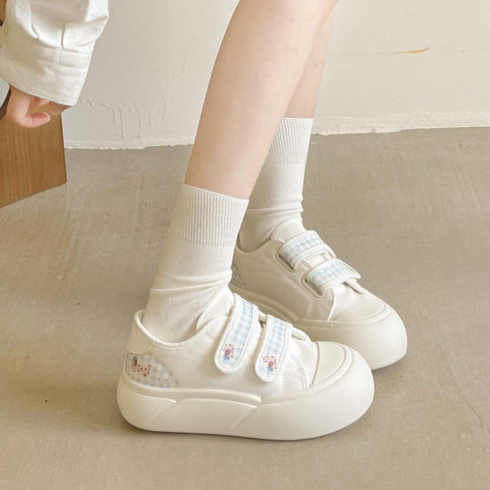 Damen Bequeme Sneaker mit verstellbarem Klettverschluss und floralen Applikationen EB
