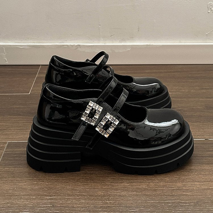 Damen Plateau-Ballerinas mit doppelt verstellbarem Riemen und glitzernden Details EB