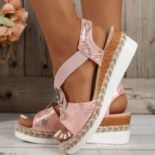 Damen Wedge-Sandalen mit modernen Riemendesign und elegantem Zierelement EB