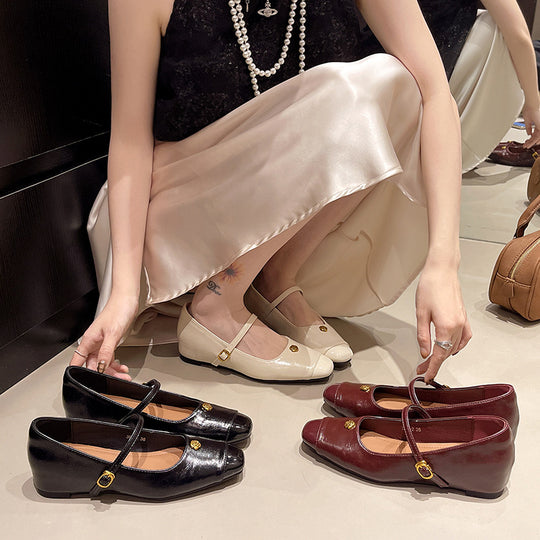 Damen Ballerina-Schuhe mit elegantem Riemchen und geschmackvollem Schmuckdetail EB