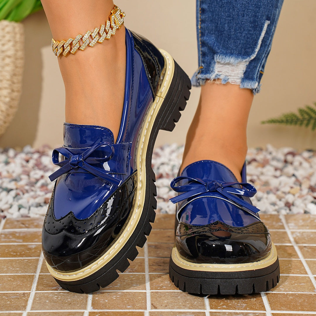 Damen Elegante Schnürschuhe mit hochglänzendem Obermaterial und modischem Kontrast EB