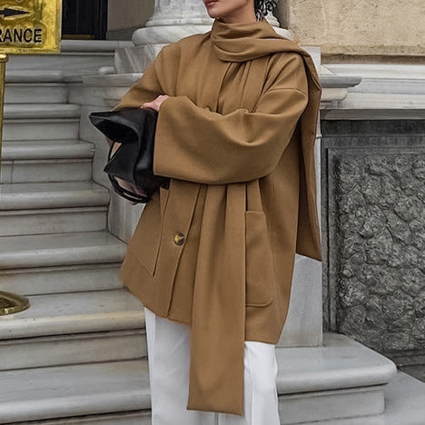 Damen modische Oversized-Jacke mit Schal und praktischen Taschen EB
