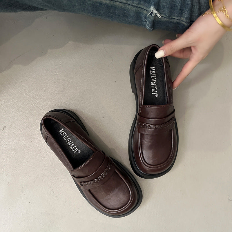 Damen modische Mokassins mit innovativem Plateau-Heel und dezenter Schnallenverzierung EB