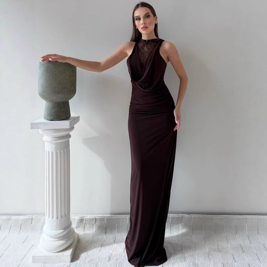 Damen Elegantes Maxikleid mit elegantem Neckholder-Design und raffinierter Spitzenlage EB