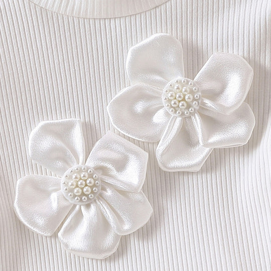 Mädchen modische Bluse mit transparenten Puffärmeln und floralen Akzenten EB