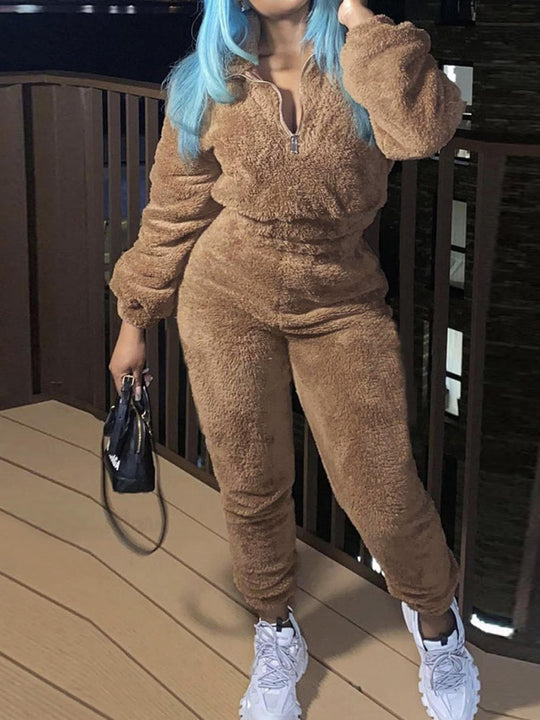 Damen nan kuscheliges Teddy-Lounge-Set mit Halbzip und Highwaist-Jogger EB