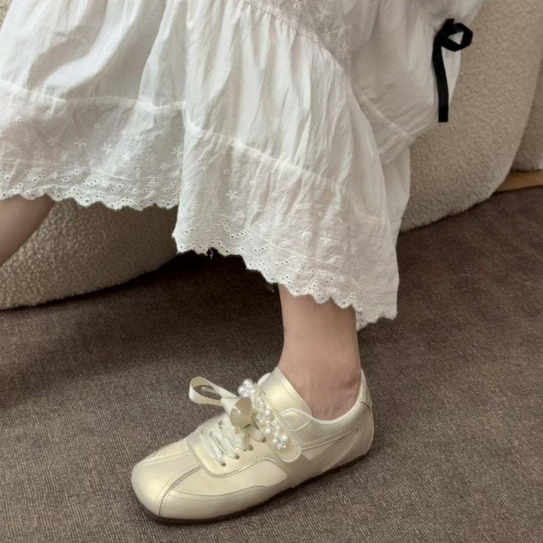 Damen Mode Sneaker mit luxuriösem Perlenakzent EB