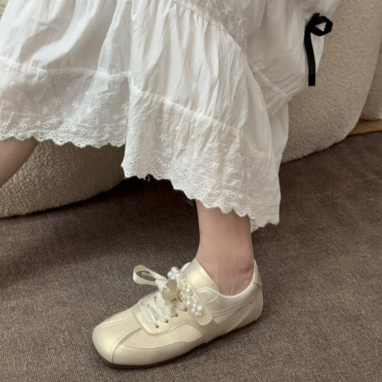 Damen Mode Sneaker mit luxuriösem Perlenakzent EB