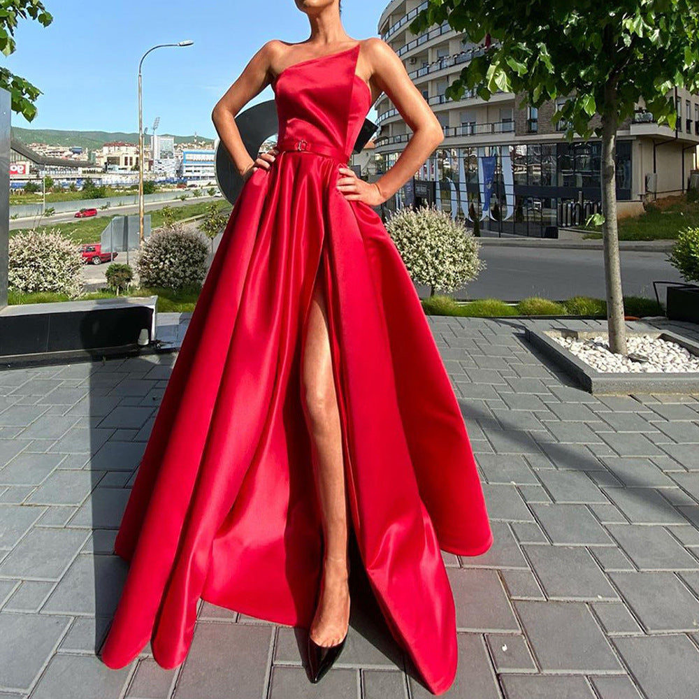 Damen Extravagantes Abendkleid mit asymmetrischem Oberteil und hohem Schlitz EB