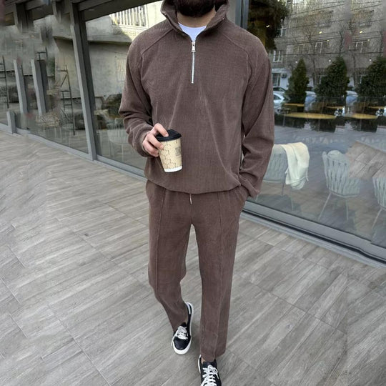 Herren Lounge-Set bestehend aus hochwertigem Pullover mit Reißverschluss und bequemen Jogginghosen EB